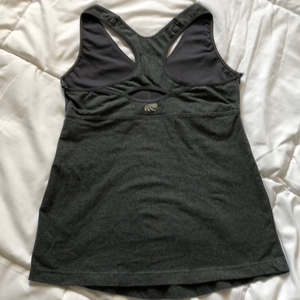 Workout tank - Picture 2 of 5